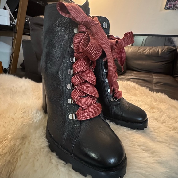 Schutz Black Leather Boots with Red Laces - Picture 3 of 12